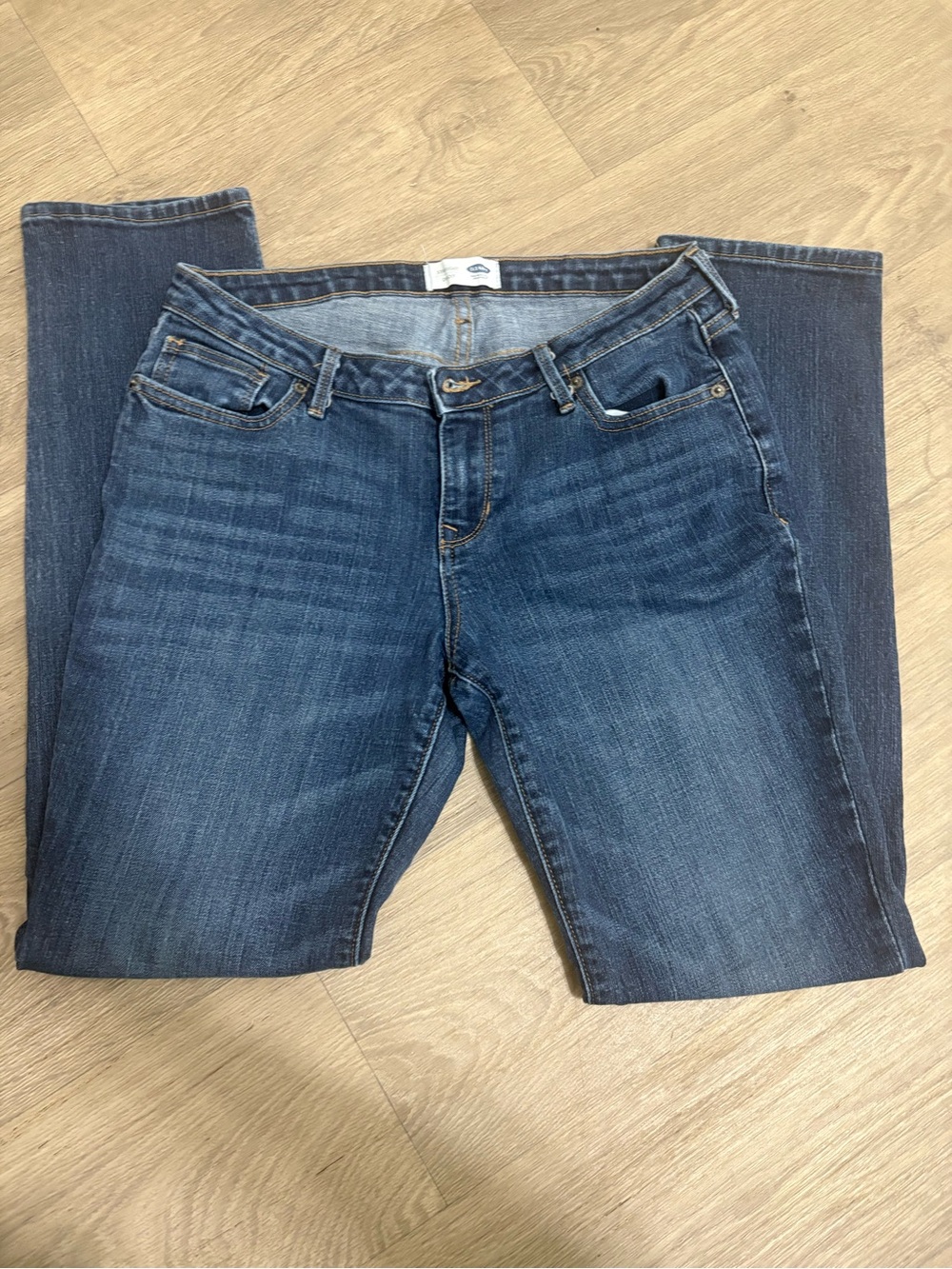Old Navy Medium Wash Straight-Leg Women's Jeans